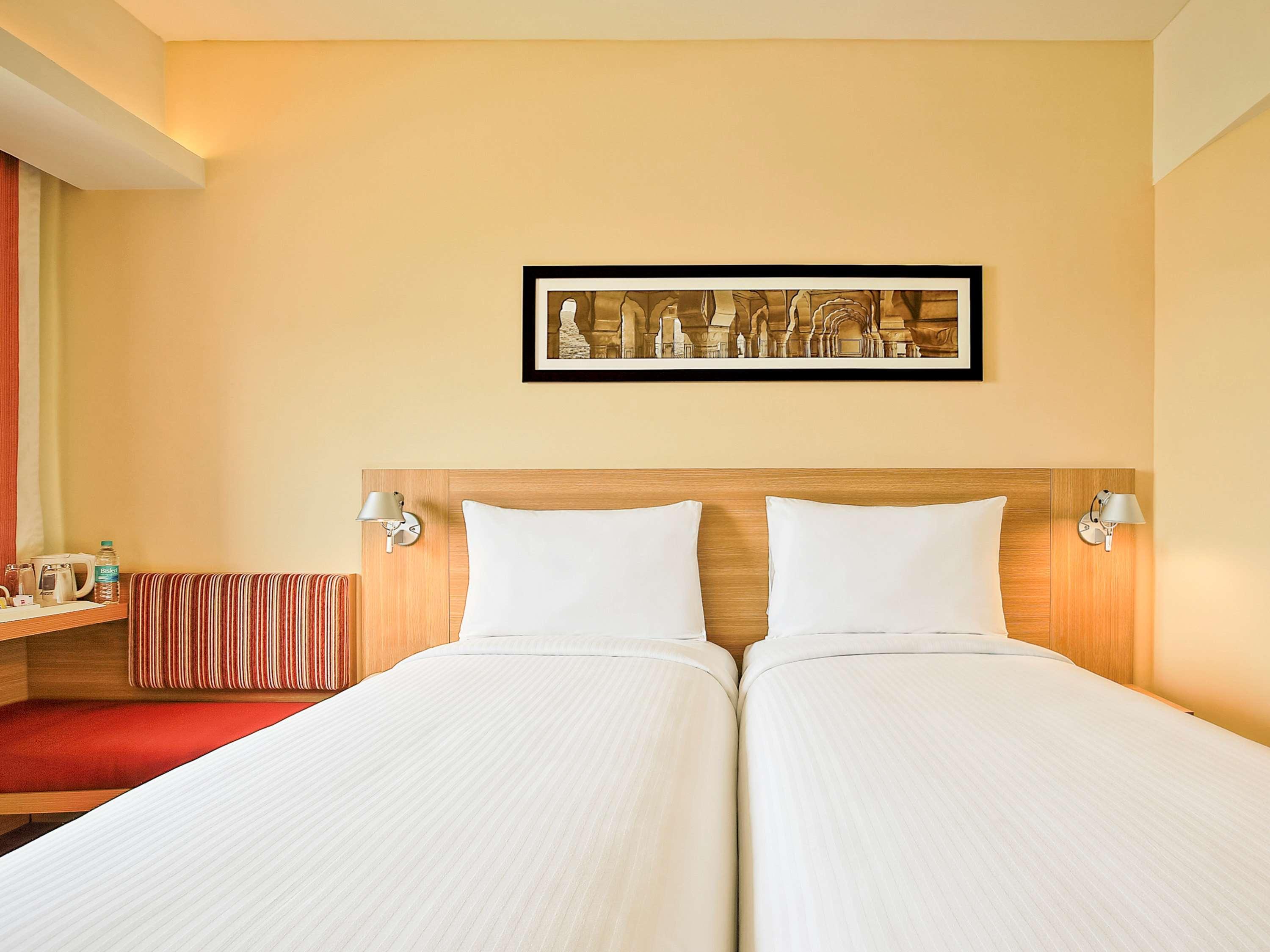 Hotel Ibis Bengaluru Hosur Road - An Accor Brand Extérieur photo