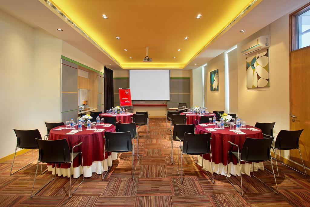 Hotel Ibis Bengaluru Hosur Road - An Accor Brand Extérieur photo
